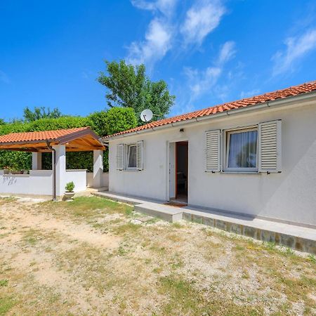 Awesome Home In Zminj With Wifi Esterno foto