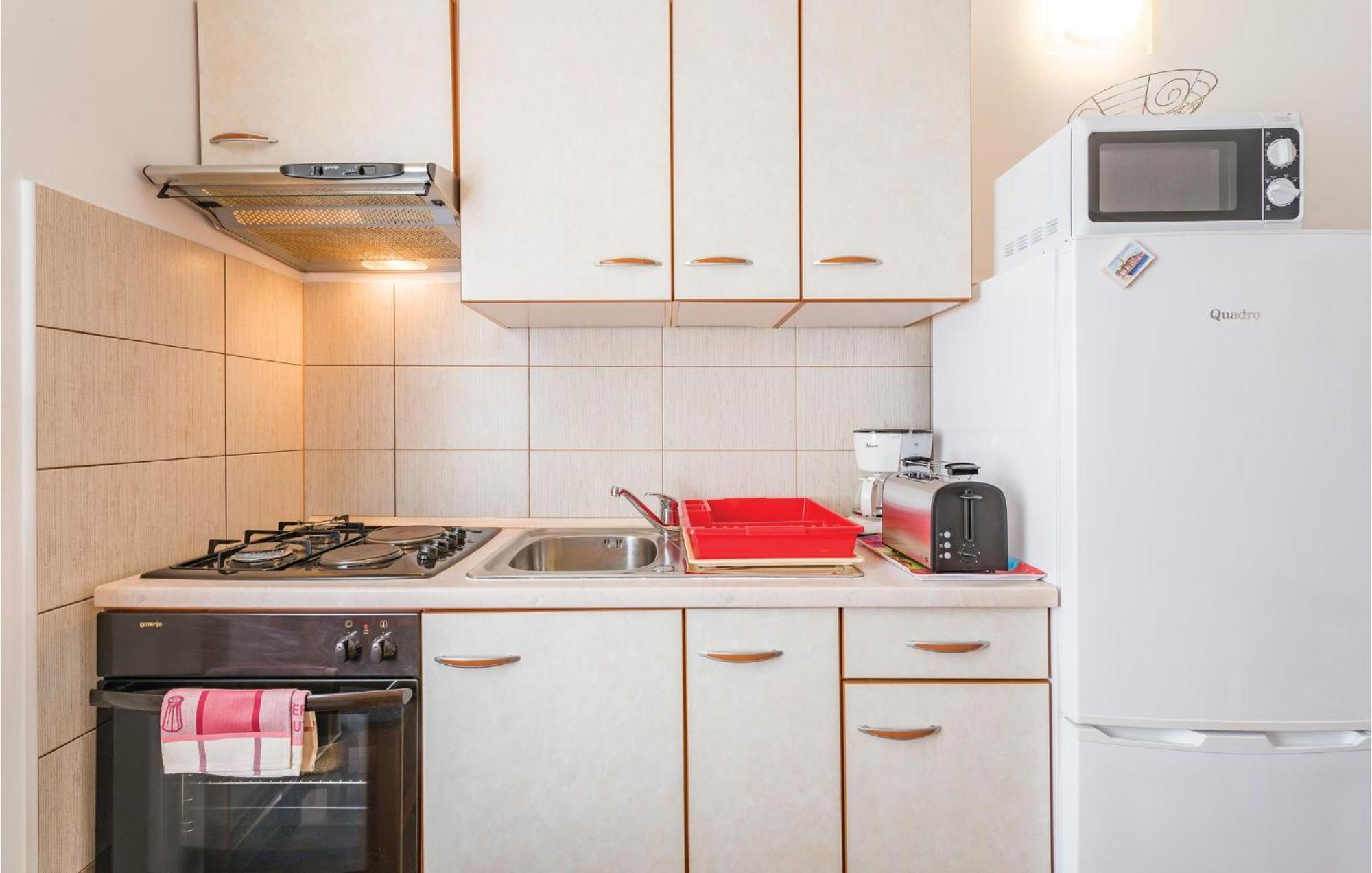 Awesome Home In Zminj With Wifi Esterno foto